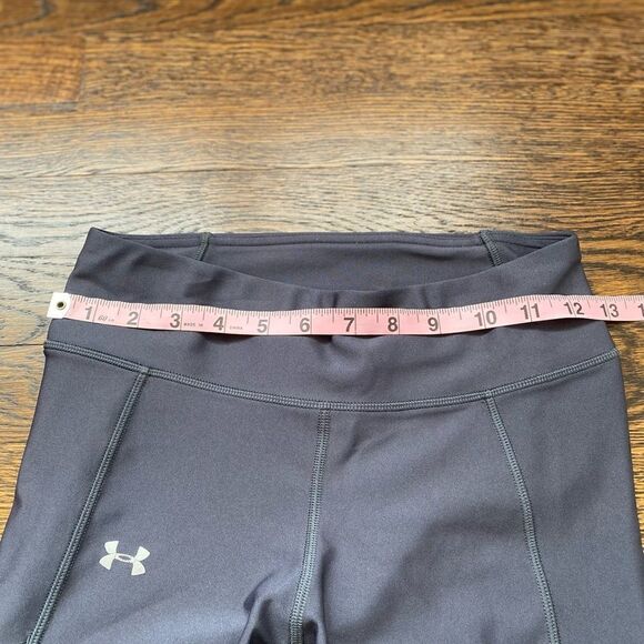 Under Armour Capris with teal mesh - Picture 7 of 9